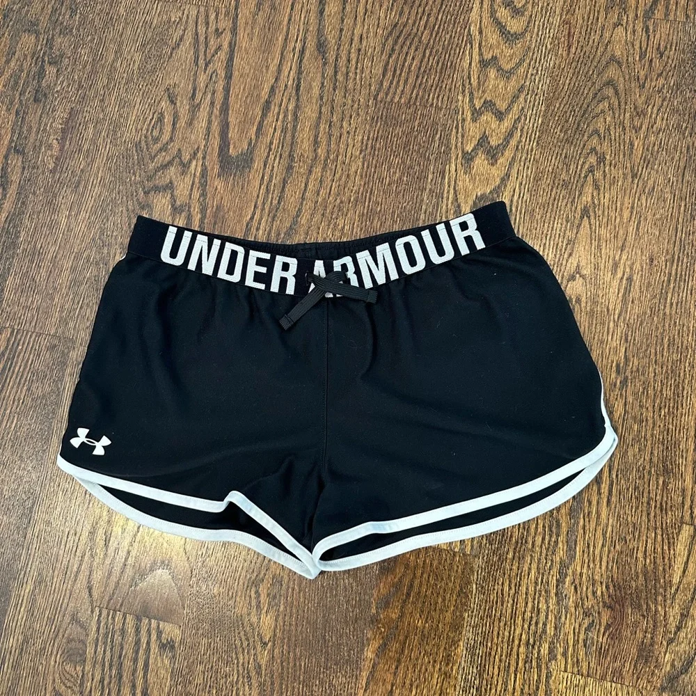 Girls Under Armour Athletic Shorts set of 2. Mint condition. Size youth XL. - Picture 7 of 9